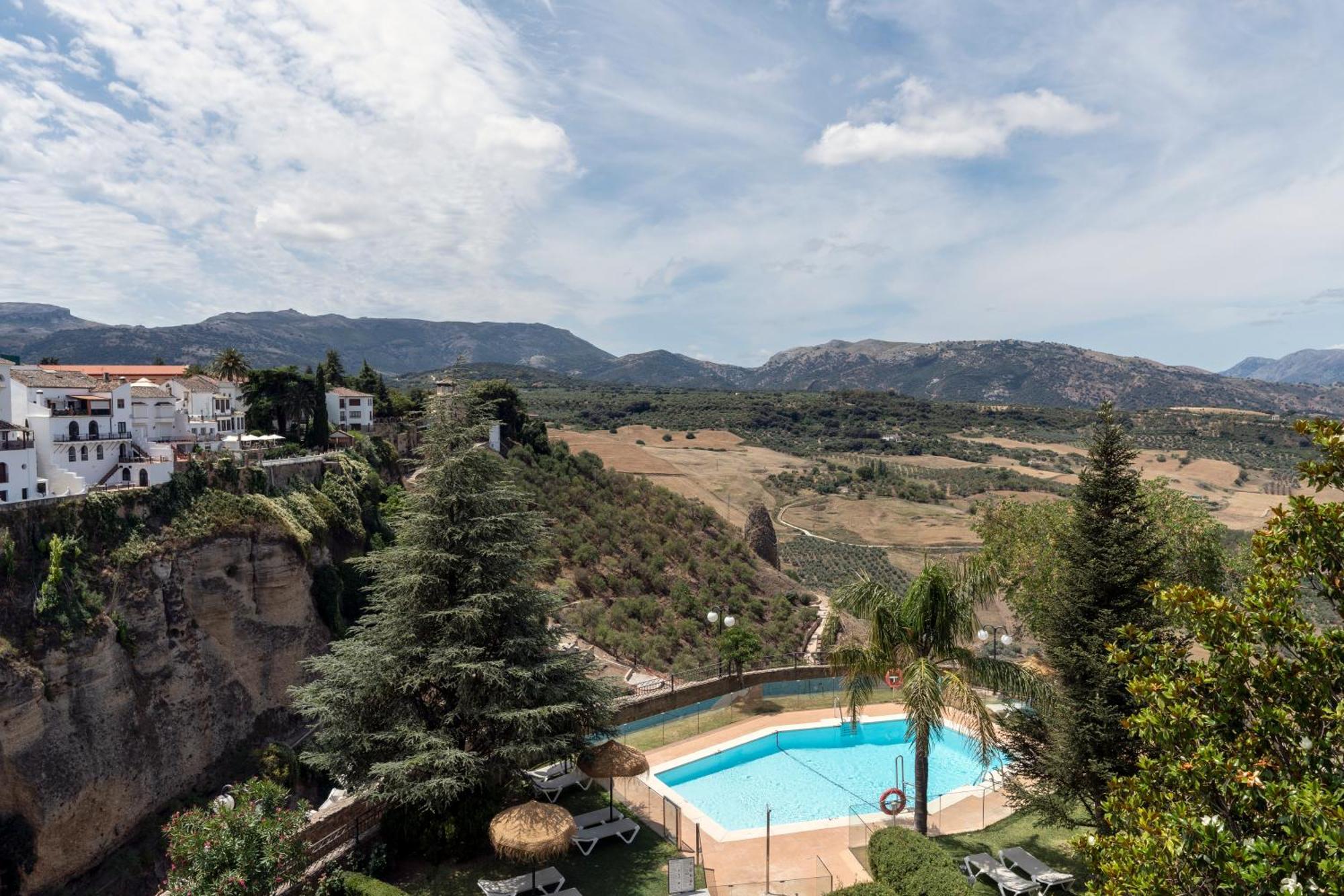 Parador De Ronda Exterior photo