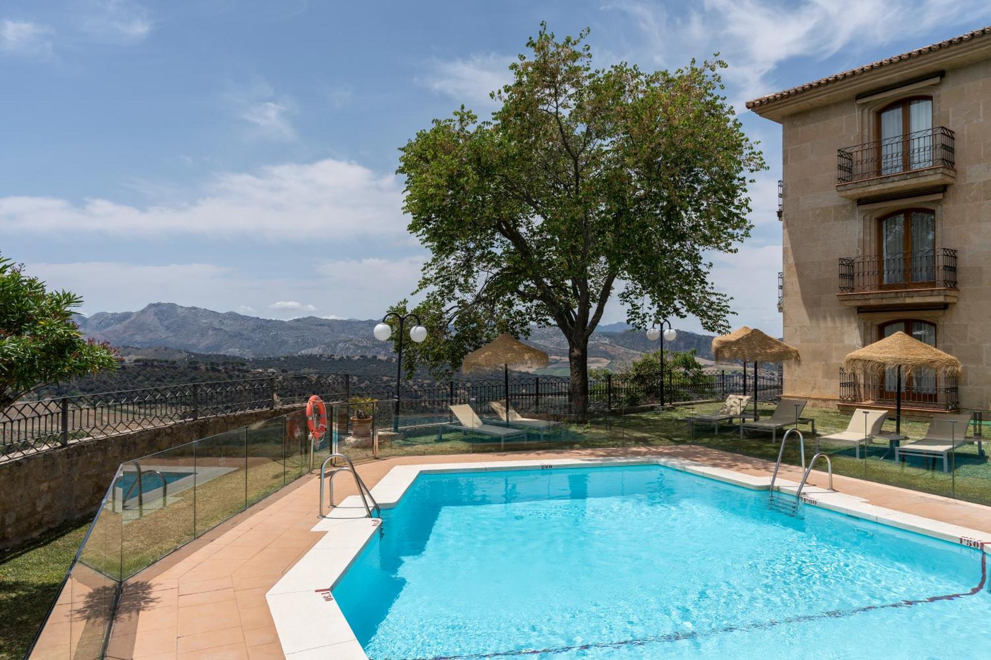 Parador De Ronda Exterior photo